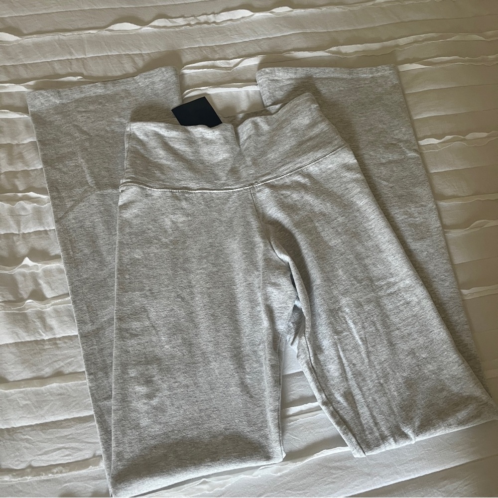 Brandy Melville Priscilla pants